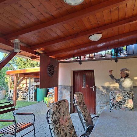 Flamingo Apartman Шопрон Экстерьер фото