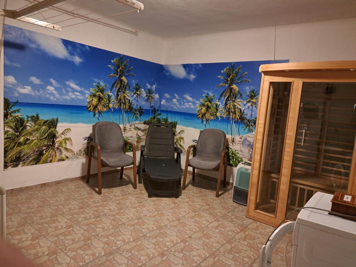 Flamingo Apartman Шопрон Экстерьер фото